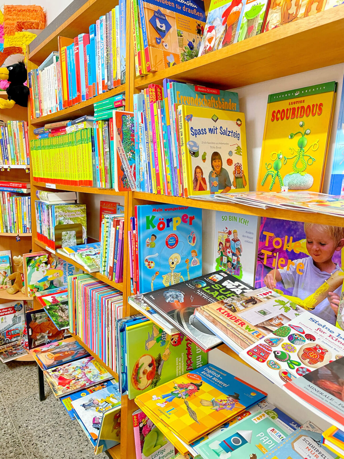 Kinder-Medien-Bereich Bild 7